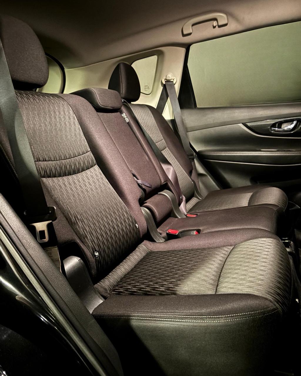 NISSAN  X-TRAIL 🇯🇵 7